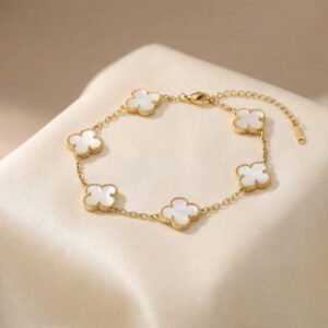 Gold Mother-of-Pearl Clover Bracelet – Elegant Four-Leaf Charm Jewelry